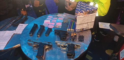 Incautadas armas, licor adulterado y droga en un bar sindicato en el Restrepo