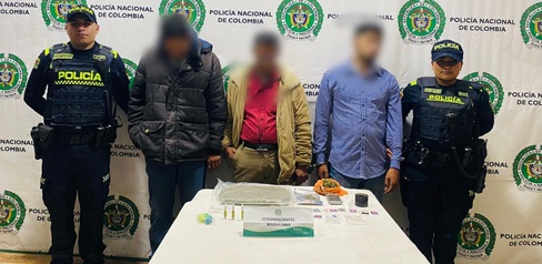 Video | Sorprendidos y capturados en flagrancia cuando transportaban marihuana en un taxi en el barrio Egipto