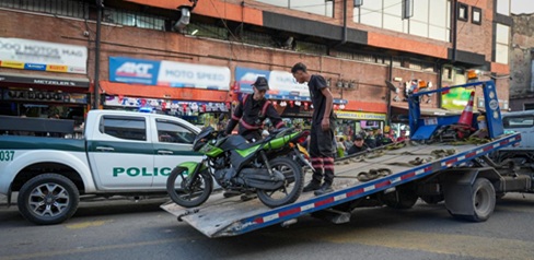 Recuperado espacio público ocupado de manera irregular por motocicletas en La Favorita
