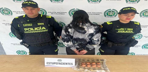 Capturada mujer que intentaba ingresar marihuana en huevos a estación de Policía.