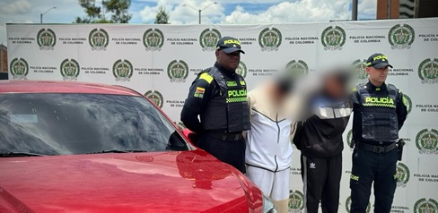 Capturados dos delincuentes en Ciudad Bolívar con vehículo usado en violento robo a familia en Usaquén