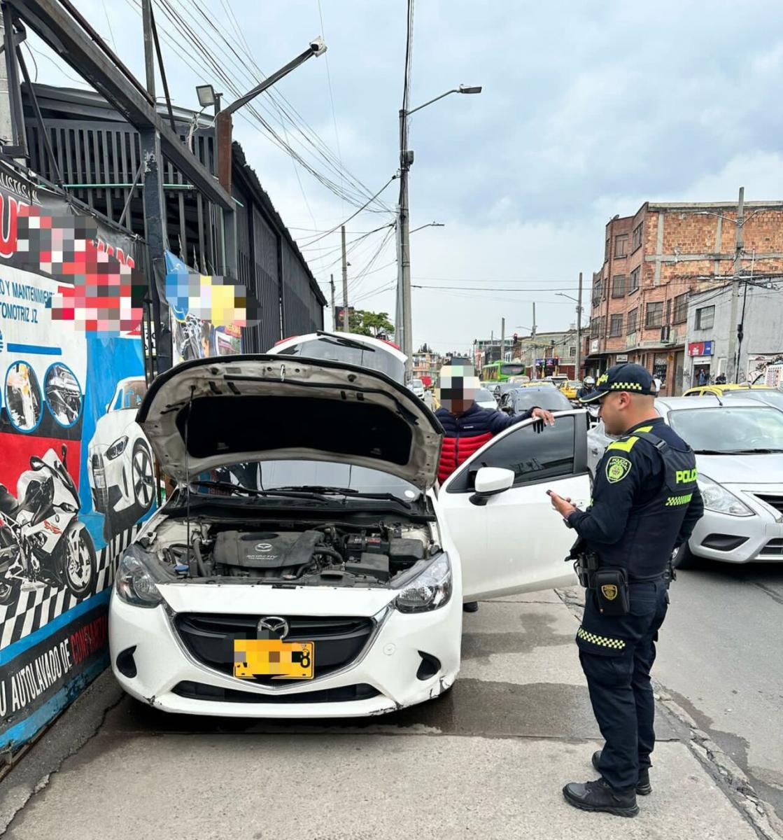 Carro recuperado en el Restrepo Carro recuperado en el Restrepo