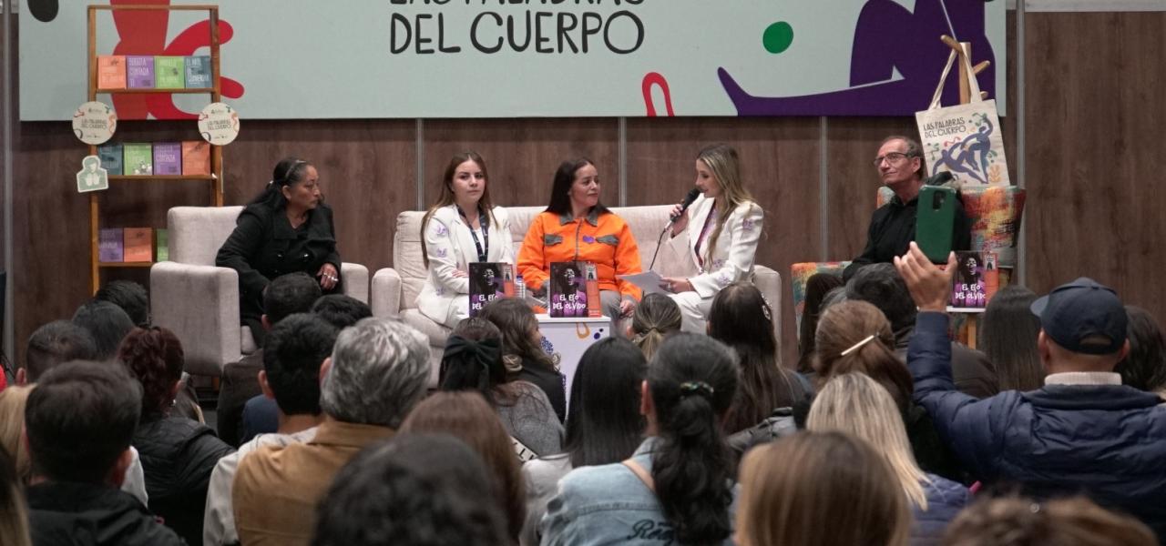 Mujeres privadas de la libertad en la URI Puente Aranda lanzaron su libro 'El Eco del Olvido' Mujeres privadas de la libertad en la URI Puente Aranda lanzaron su libro 'El Eco del Olvido'