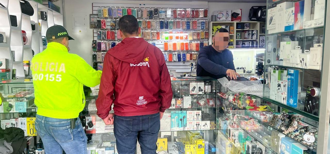 Incautan celulares hurtados que estaban listos para ser comercializados en Patio Bonito Incautan celulares hurtados que estaban listos para ser comercializados en Patio Bonito