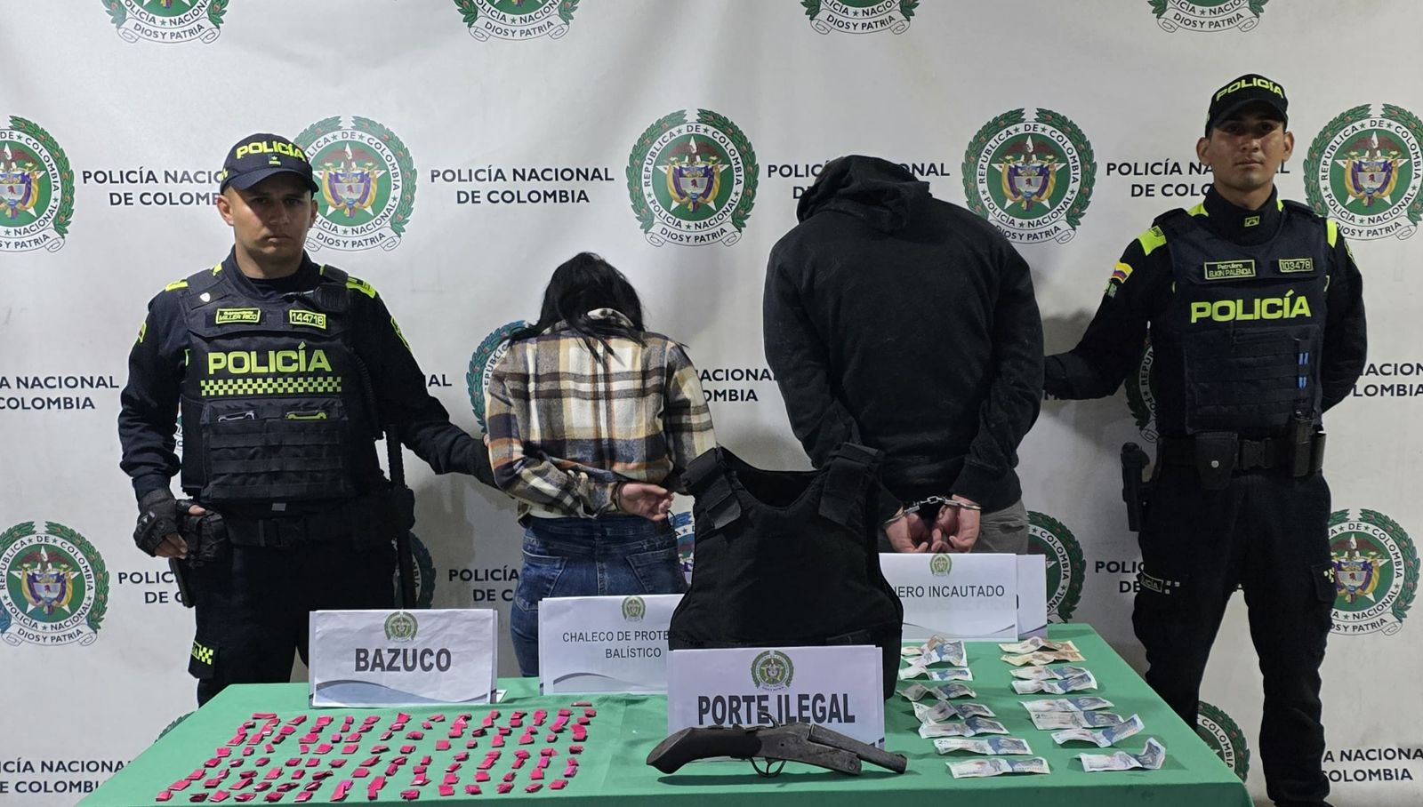 Tenía un brazalete electrónico del Inpec y llevaba bajo su ropa un chaleco balístico y una escopeta: fue capturado de nuevo https://scj.gov.co/prensa/noticias/tenia-un-brazalete-electronico-del-inpec-y-llevaba-bajo-su-ropa-un-chaleco
