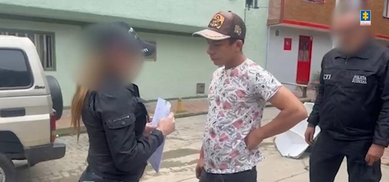 Un juez de control de garantías le impuso medida de aseguramiento. Un juez de control de garantías le impuso medida de aseguramiento.