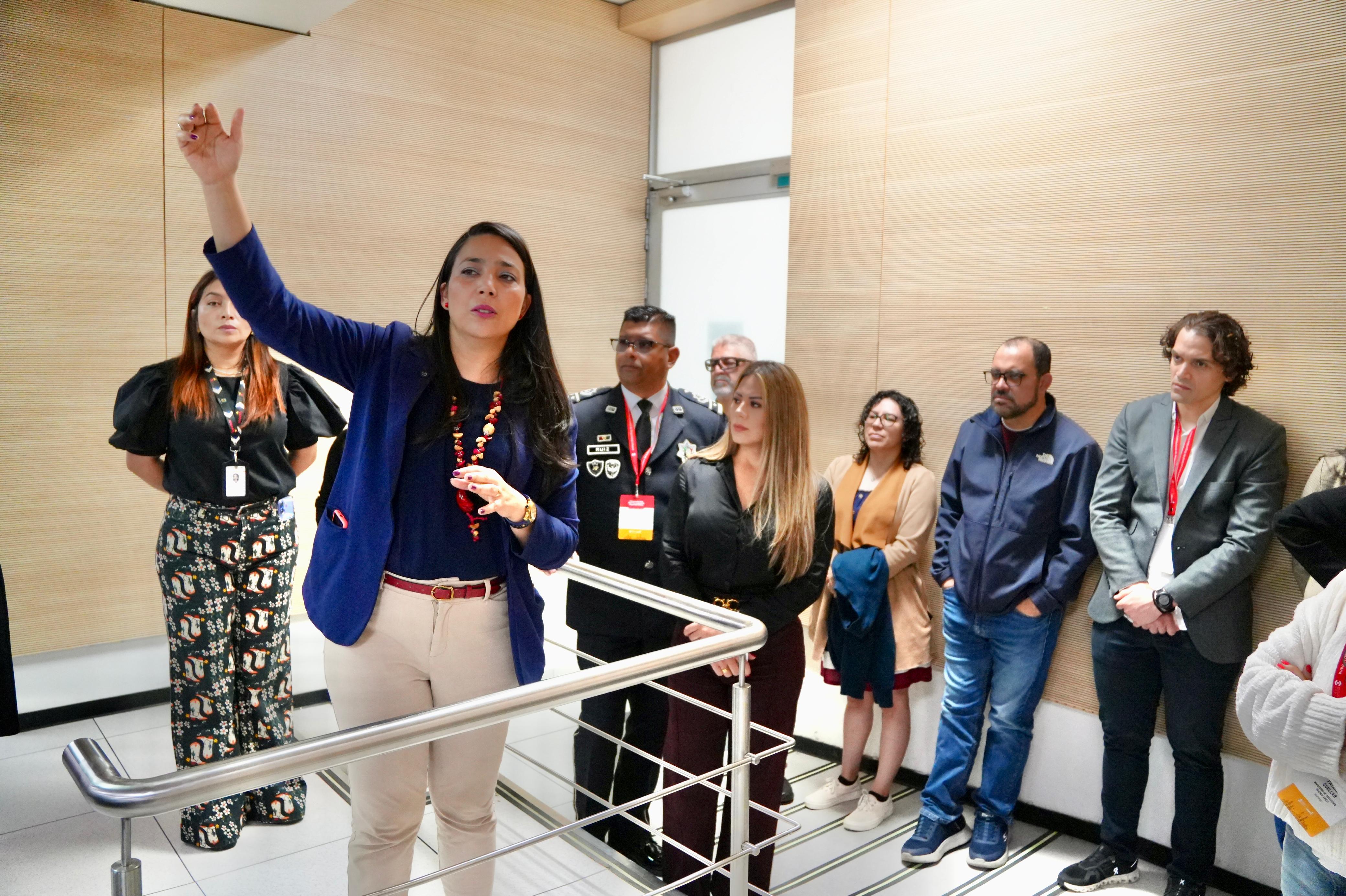 Autoridades de seguridad del hemisferio occidental visitaron el C4 de Bogotá y destacaron su funcionamiento en atención de emergencias Autoridades de seguridad del hemisferio occidental visitaron el C4 de Bogotá y destacaron su funcionamiento en atención de emergencias