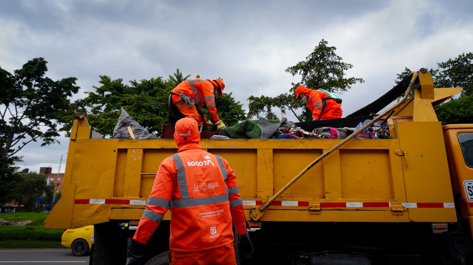 11 cambuches desmontados tras mega intervención en el canal Comuneros de Puente Aranda 11 cambuches desmontados tras mega intervención en el canal Comuneros de Puente Aranda
