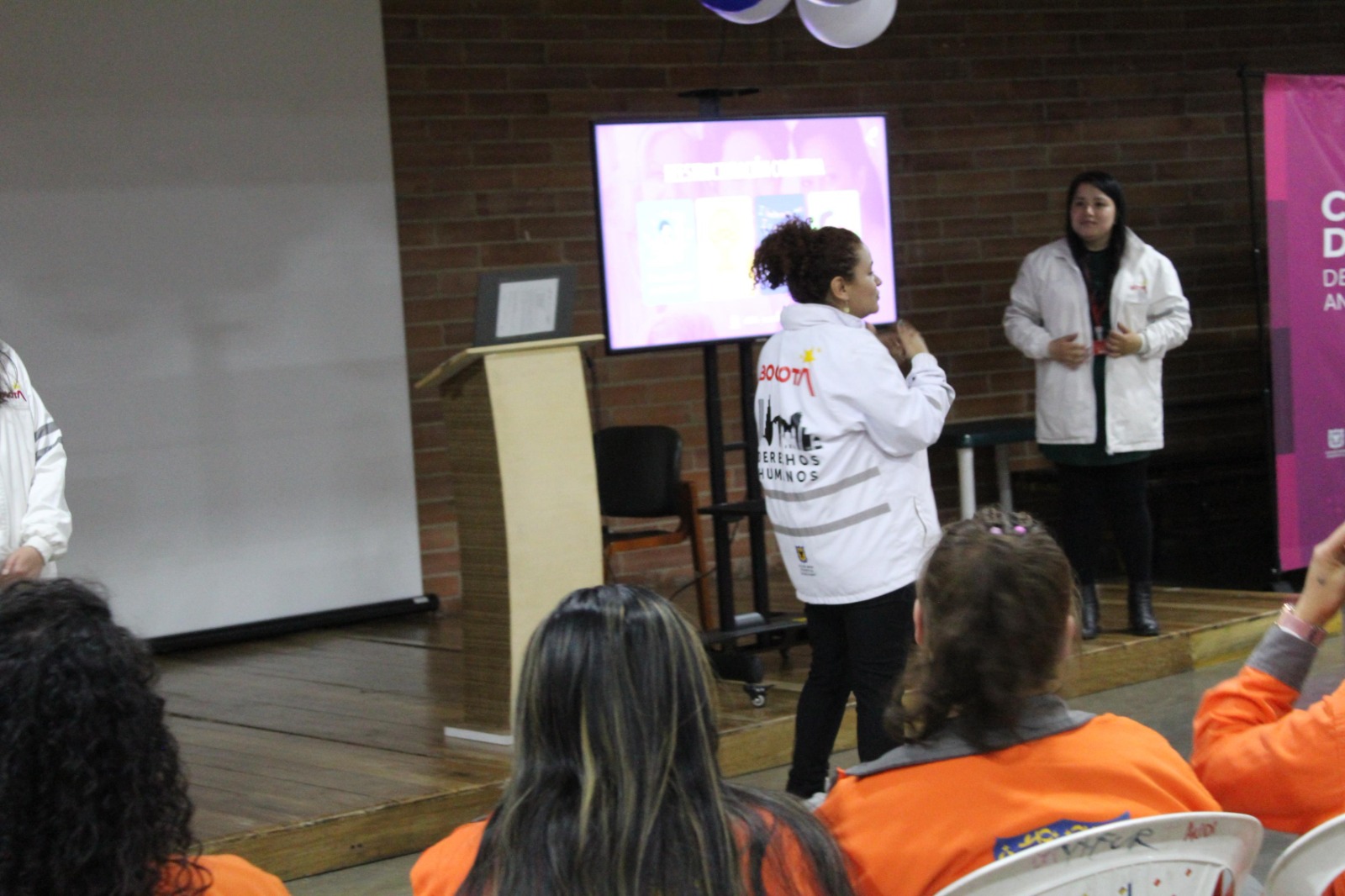 Mujeres privadas de la libertad en la Cárcel Distrital se capacitaron en la prevención de trata de personas Mujeres privadas de la libertad en la Cárcel Distrital se capacitaron en la prevención de trata de personas