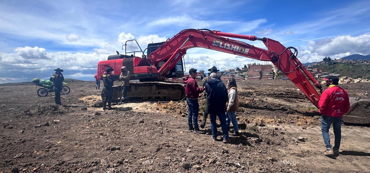 Maquinaria utilizada para adecuaciones irregulares. Maquinaria utilizada para adecuaciones irregulares.