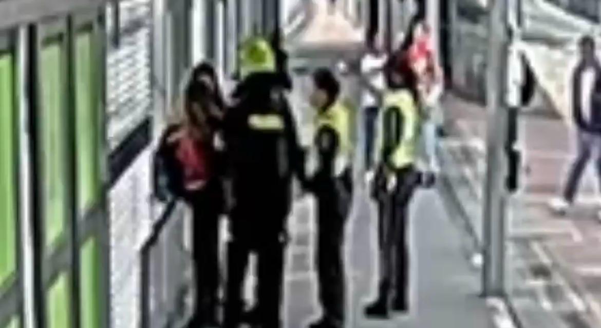 https://scj.gov.co/prensa/noticias/se-intentaron-colar-en-el-transporte-publico-y-golpearon-dos-policias-terminaron