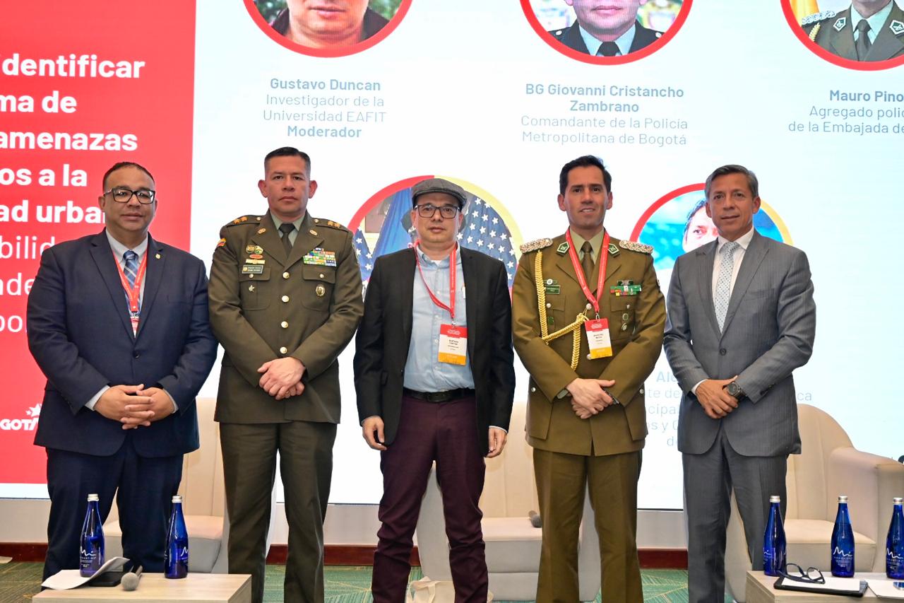 Juan Jackson, General Giovanni Cristancho, Gustavo Duncan, Mauro Pino, Alex Archundia Juan Jackson, General Giovanni Cristancho, Gustavo Duncan, Mauro Pino, Alex Archundia