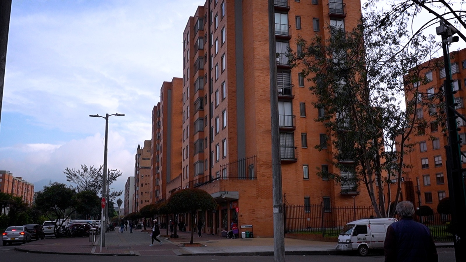 Estas son las sanciones y las formas de denunciar el exceso de ruido en su barrio Conjunto residencial