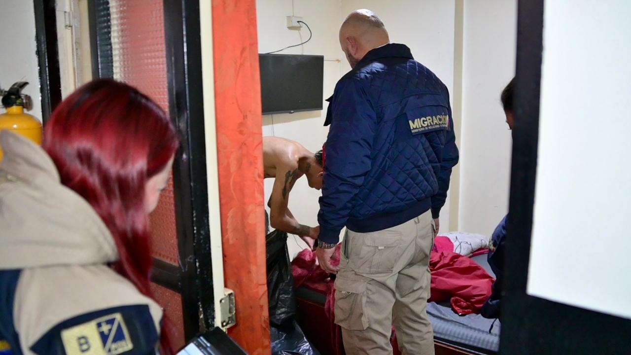 Hombre capturado con hombre de migración Colombia