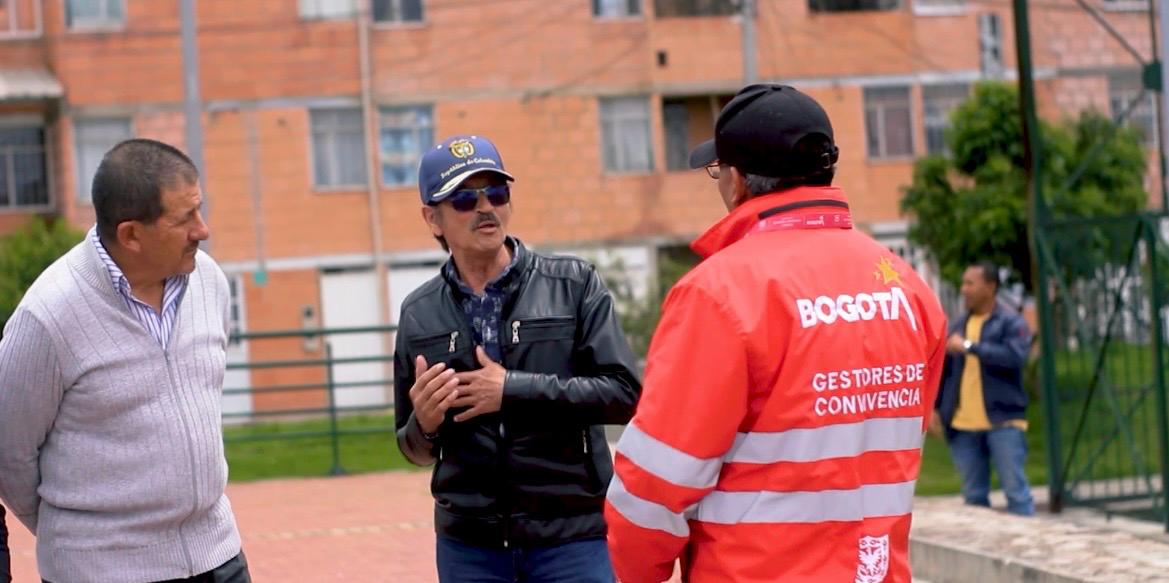 Martín Rojas el Gestor de Convivencia que arriesga su vida para recuperar los parques de la localidad de Bosa Martín Rojas el Gestor de Convivencia que arriesga su vida para recuperar los parques de la localidad de Bosa