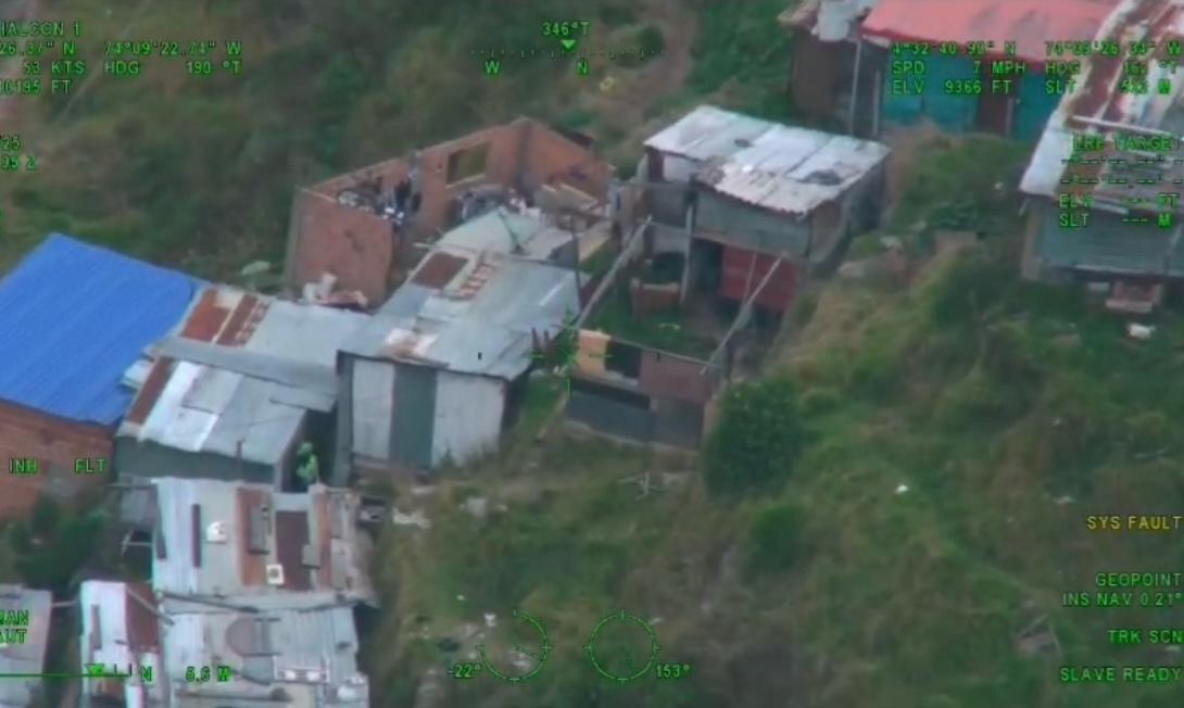 Con apoyo del Halcón de la Policía fueron recuperadas en una invasión 8 motos que habían sido hurtadas en Bogotá Con apoyo del Halcón de la Policía fueron recuperadas en una invasión 8 motos que habían sido hurtadas en Bogotá