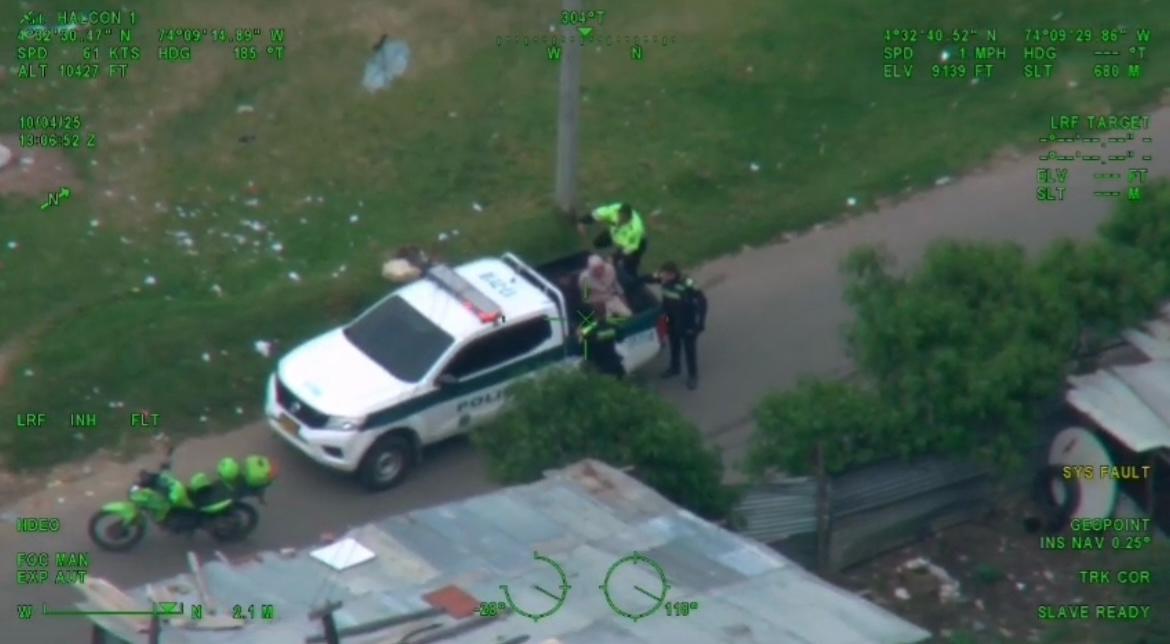 Con apoyo del Halcón de la Policía fueron recuperadas en una invasión 8 motos que habían sido hurtadas en Bogotá Con apoyo del Halcón de la Policía fueron recuperadas en una invasión 8 motos que habían sido hurtadas en Bogotá