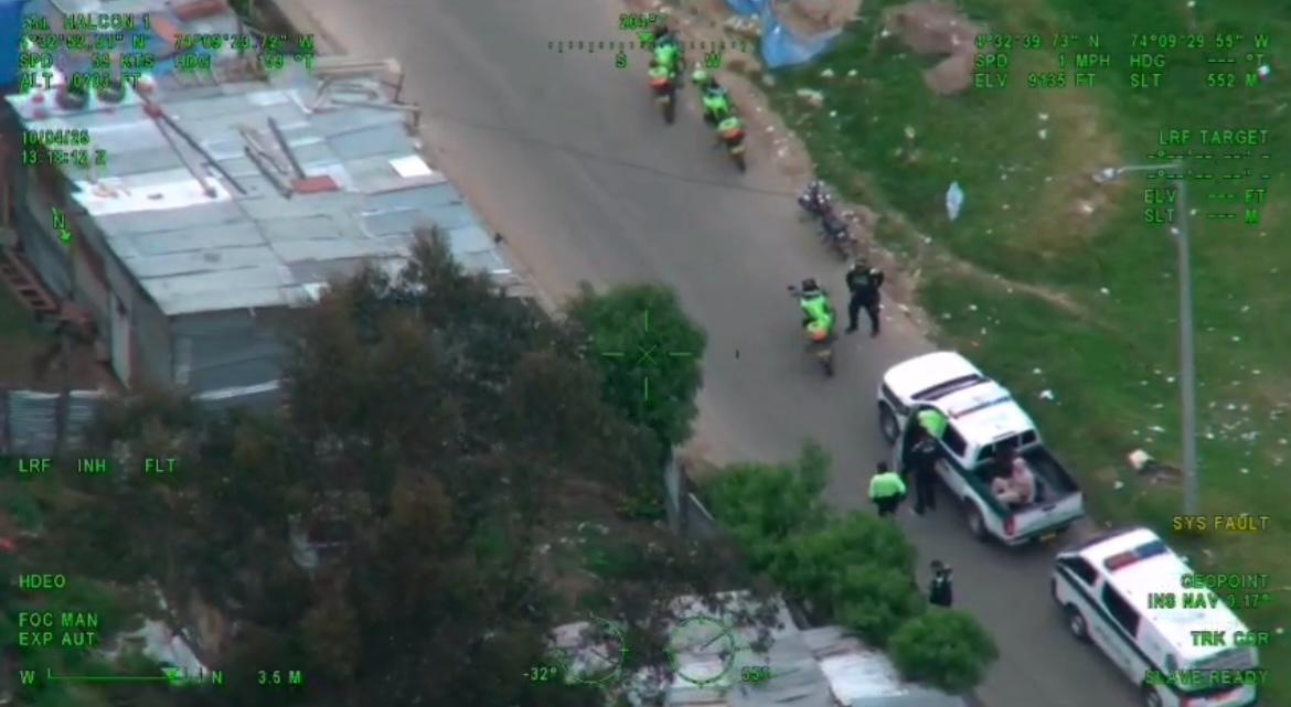 Con apoyo del Halcón de la Policía fueron recuperadas en una invasión 8 motos que habían sido hurtadas en Bogotá Con apoyo del Halcón de la Policía fueron recuperadas en una invasión 8 motos que habían sido hurtadas en Bogotá