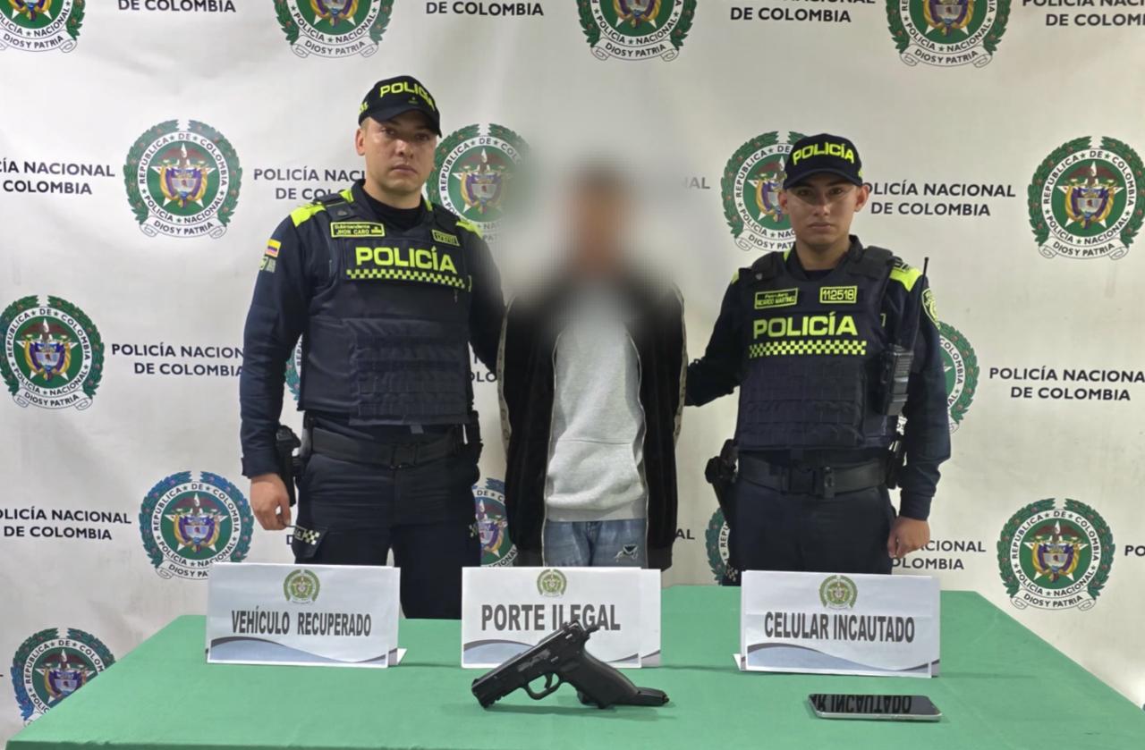 Video: no tuvo escapatoria, quiso hurtar un vehículo, pero terminó capturado por la Policía en un plan candado Video: no tuvo escapatoria, quiso hurtar un vehículo, pero terminó capturado por la Policía en un plan candado
