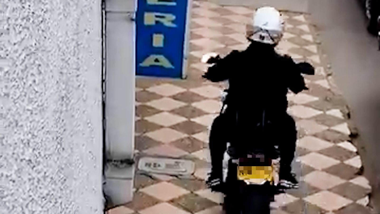 Motos en andenes: conozca los patrones y señales de alerta que le podrían evitar ser víctima de hurto Motos en andenes: conozca los patrones y señales de alerta que le podrían evitar ser víctima de hurto