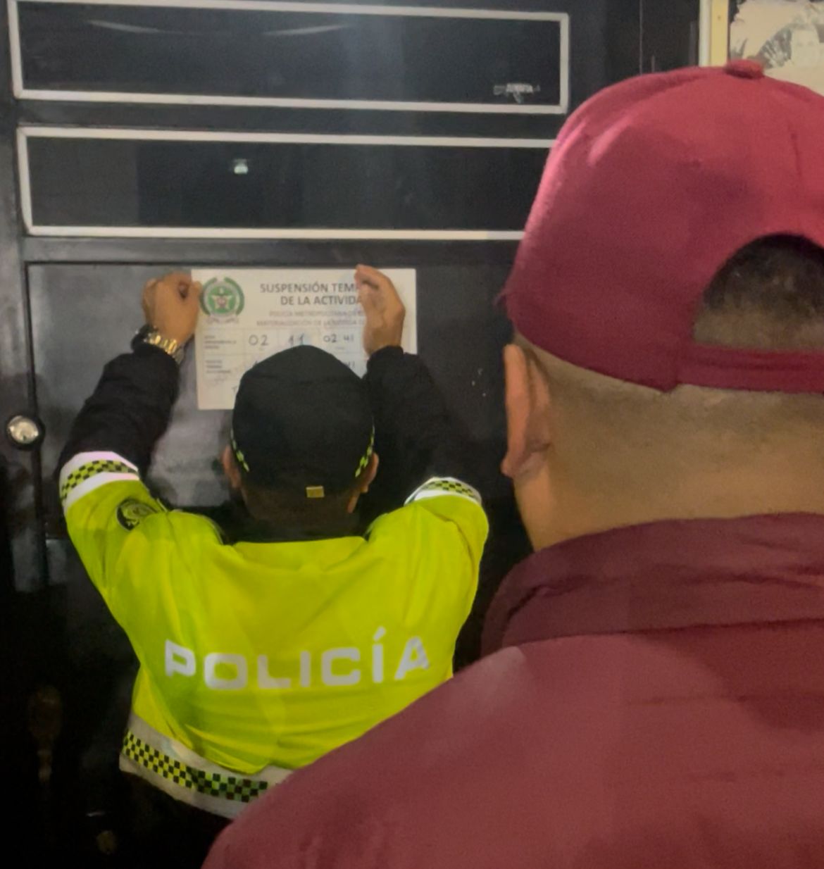 Capturado con un revólver en un bar que funcionaba como ‘sindicato’ en el Restrepo durante operativo de Halloween Capturado con un revólver en un bar que funcionaba como ‘sindicato’ en el Restrepo durante operativo de Halloween