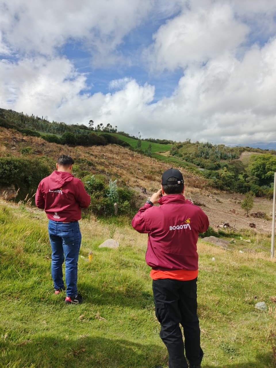 Operativo contra ‘tierreros’ en Usme deja un capturado por urbanización ilegal Operativo contra ‘tierreros’ en Usme deja un capturado por urbanización ilegal
