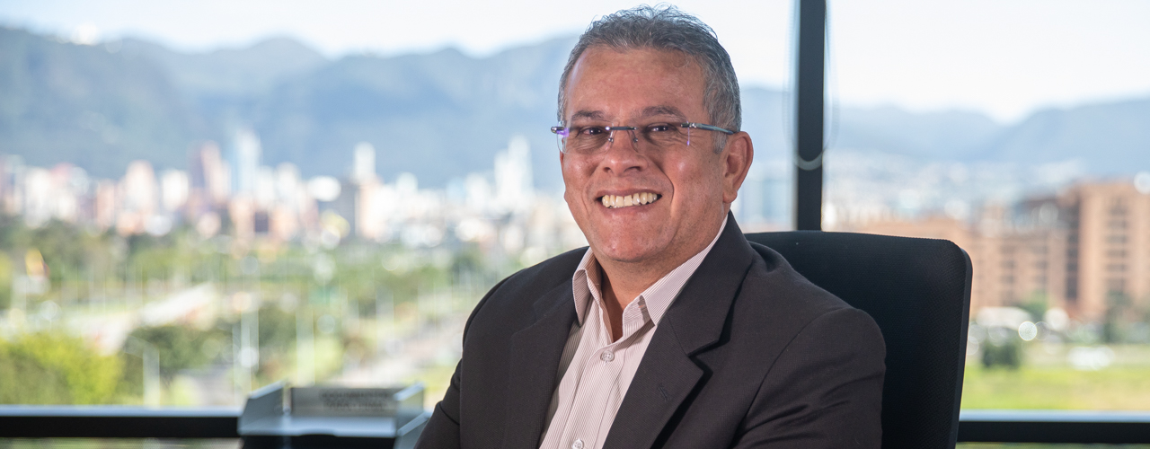 Reinaldo Ruíz Solórzano, Subsecretario de Gestión Institucional Reinaldo Ruíz Solórzano, Subsecretario de Gestión Institucional