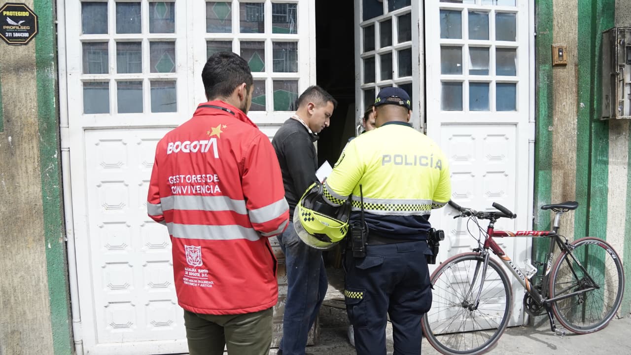 Autoridades ponen orden en Patio Bonito: suspendidos carpintería, taller y otros comercios por invadir el espacio público Autoridades ponen orden en Patio Bonito: suspendidos carpintería, taller y otros comercios por invadir el espacio público
