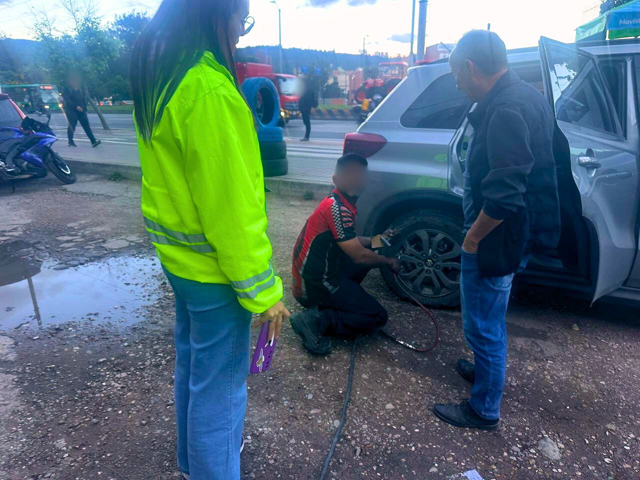 Suspendido montallantas en Suba que estaría relacionado con ‘pinchallantas’ Suspendido montallantas en Suba que estaría relacionado con ‘pinchallantas’