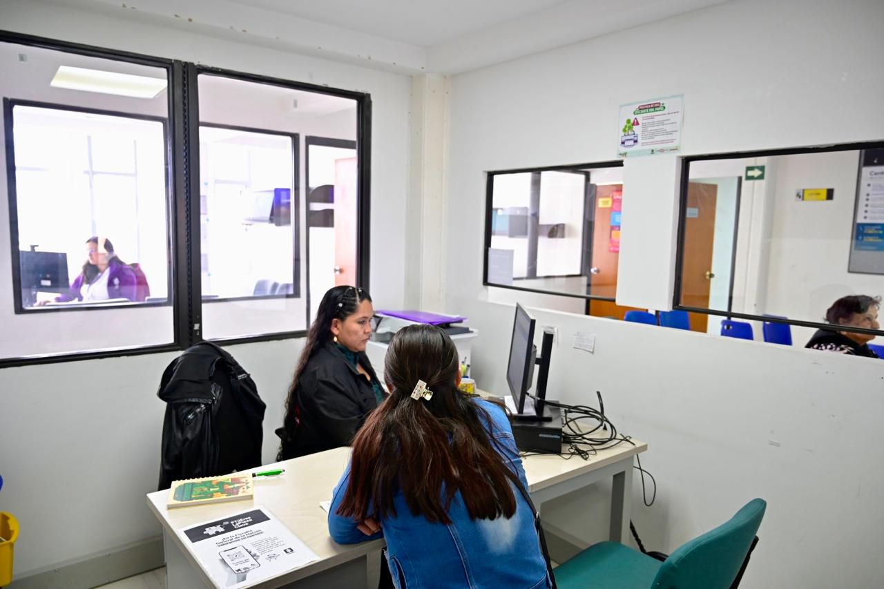 Bogotá fortalece su compromiso para prevenir la violencia contra la mujer: en el 25N, alcalde Galán entrega más puntos de atención y servicios para todas Bogotá fortalece su compromiso para prevenir la violencia contra la mujer: en el 25N, alcalde Galán entrega más puntos de atención y servicios para todas
