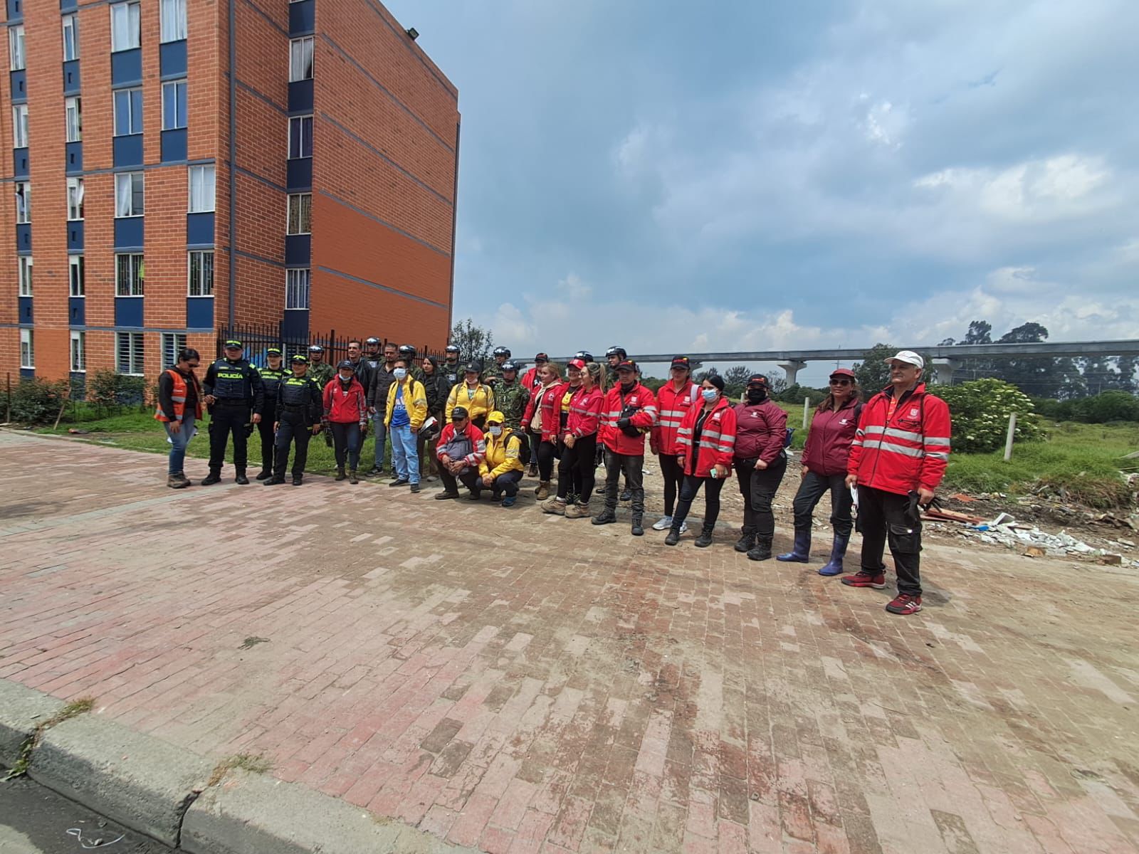 Operativo de recuperación de espacio público en Bosa: cambuches desmontados y 26 m3 de residuos recolectados Operativo de recuperación de espacio público en Bosa: cambuches desmontados y 26 m3 de residuos recolectados