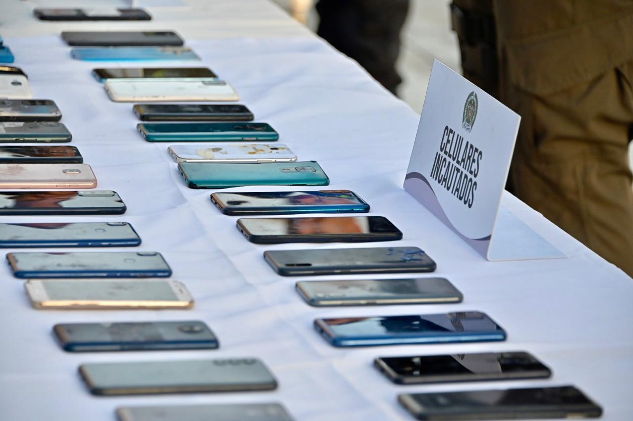 Celulares incautados a extorsionistas Celulares incautados a extorsionistas
