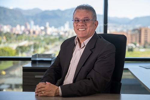 Reinaldo Ruíz Solórzano. Reinaldo Ruíz Solórzano.