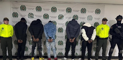 Los capturados fueron enviados a la cárcel. Los capturados fueron enviados a la cárcel.
