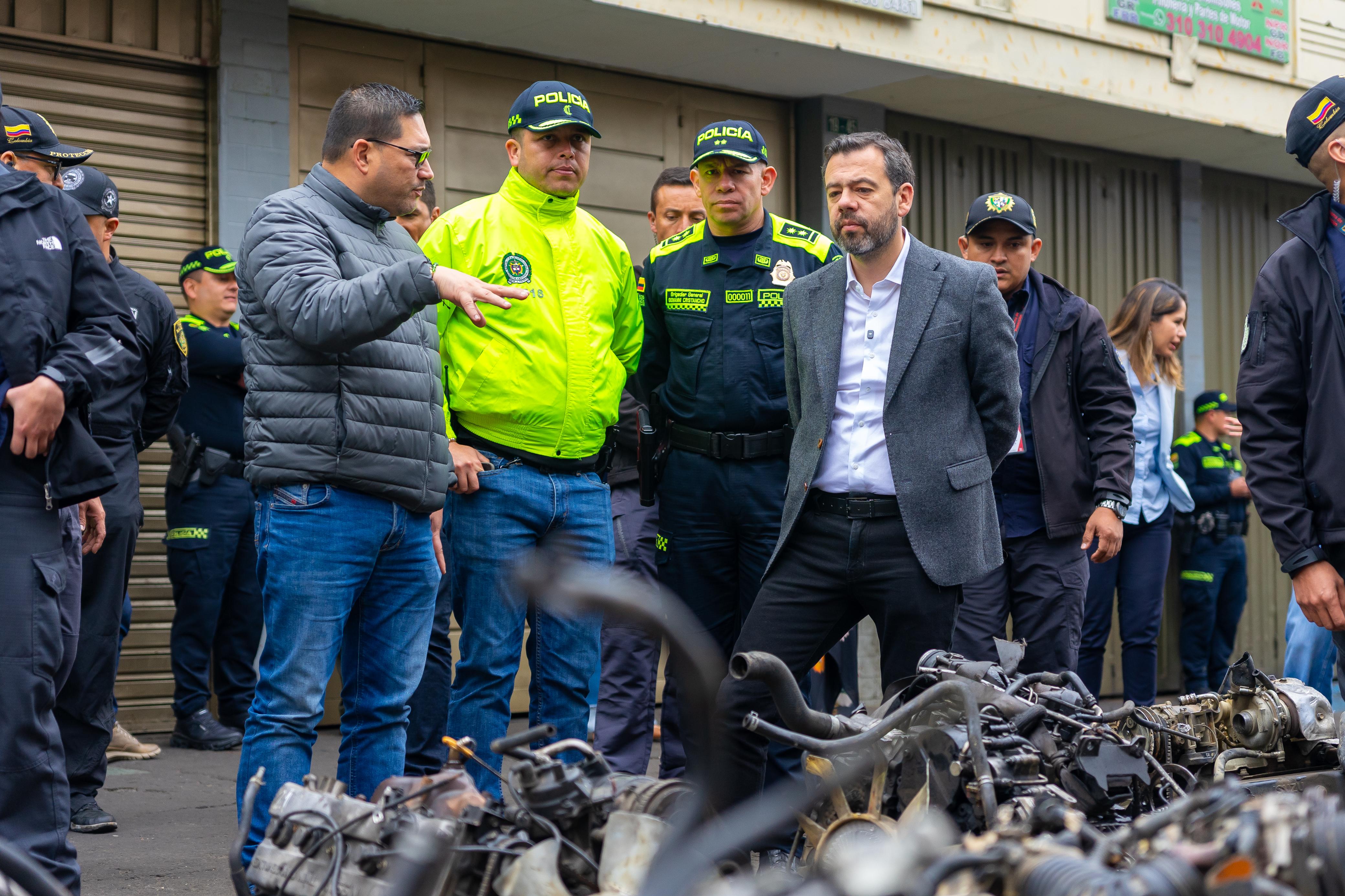 Contundente golpe al tráfico de autopartes hurtadas en Bogotá. 