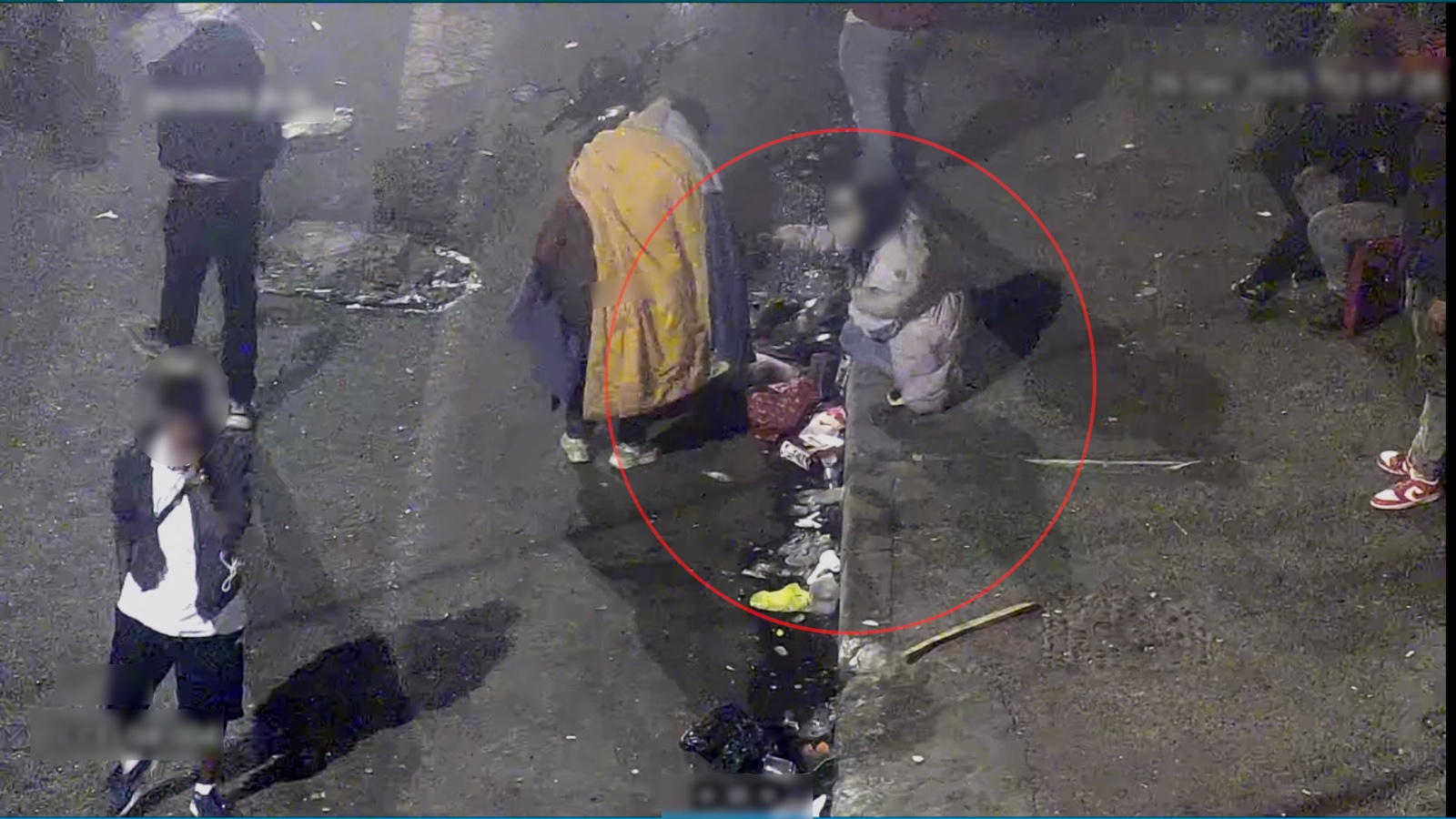 La vigilaban las cámaras: así fue capturada expendedora de droga en medio de basura en San Bernardo La vigilaban las cámaras: así fue capturada expendedora de droga en medio de basura en San Bernardo