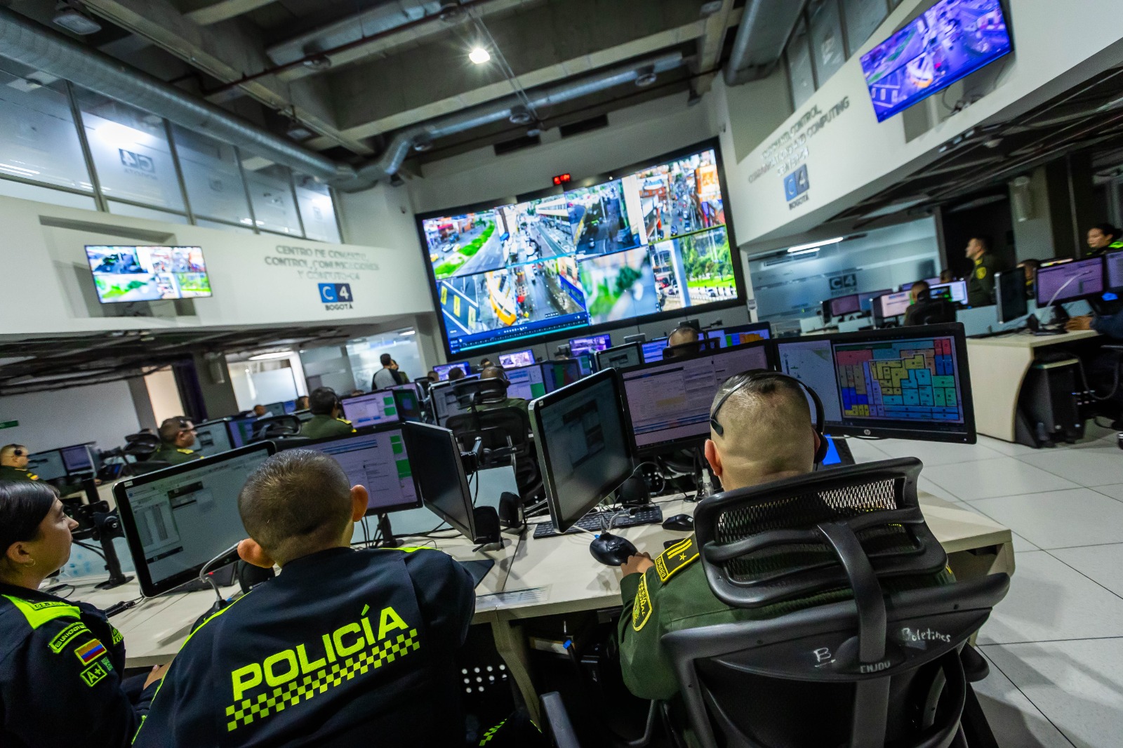 Más ojos vigilando la ciudad: Bogotá invita a conectar cámaras privadas al C4 para fortalecer la seguridad