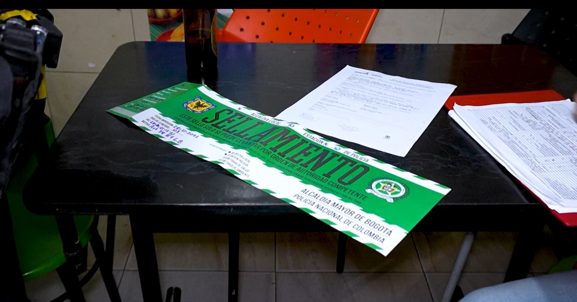 Niño de 9 años fue hallado dentro de tienda donde su padre consumía licor en Engativá