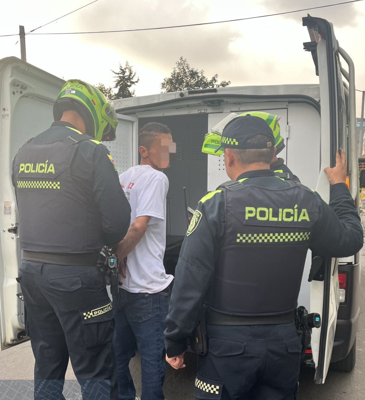 Operativo en el canal de Los Ángeles, en Engativá, deja un capturado y varios cambuches desmontados