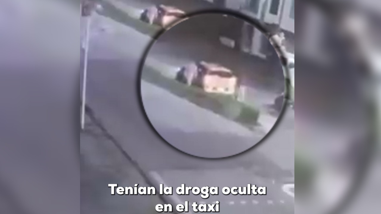 Video | Sorprendidos y capturados en flagrancia cuando transportaban marihuana en un taxi en el barrio Egipto Video | Sorprendidos y capturados en flagrancia cuando transportaban marihuana en un taxi en el barrio Egipto