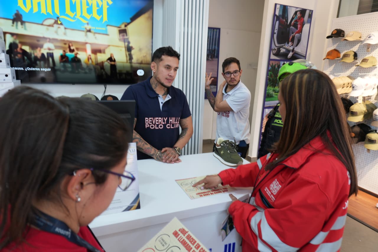 Recordaron a los comerciantes las líneas de atención para denunciar este tipo de delito. Recordaron a los comerciantes las líneas de atención para denunciar este tipo de delito.