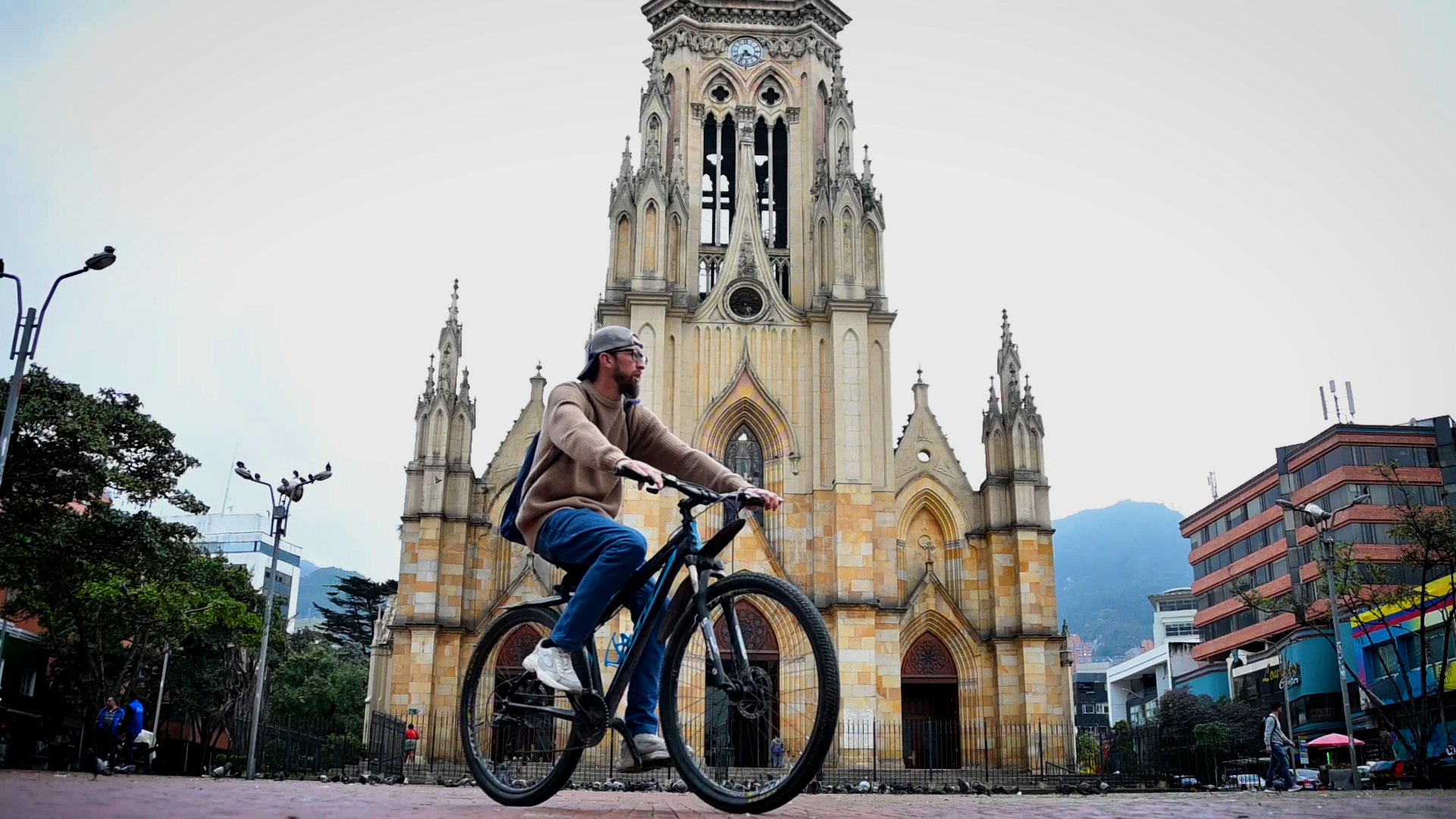 En Chapinero bajan los hurtos en lo corrido de 2026 Hombre montando bicicleta