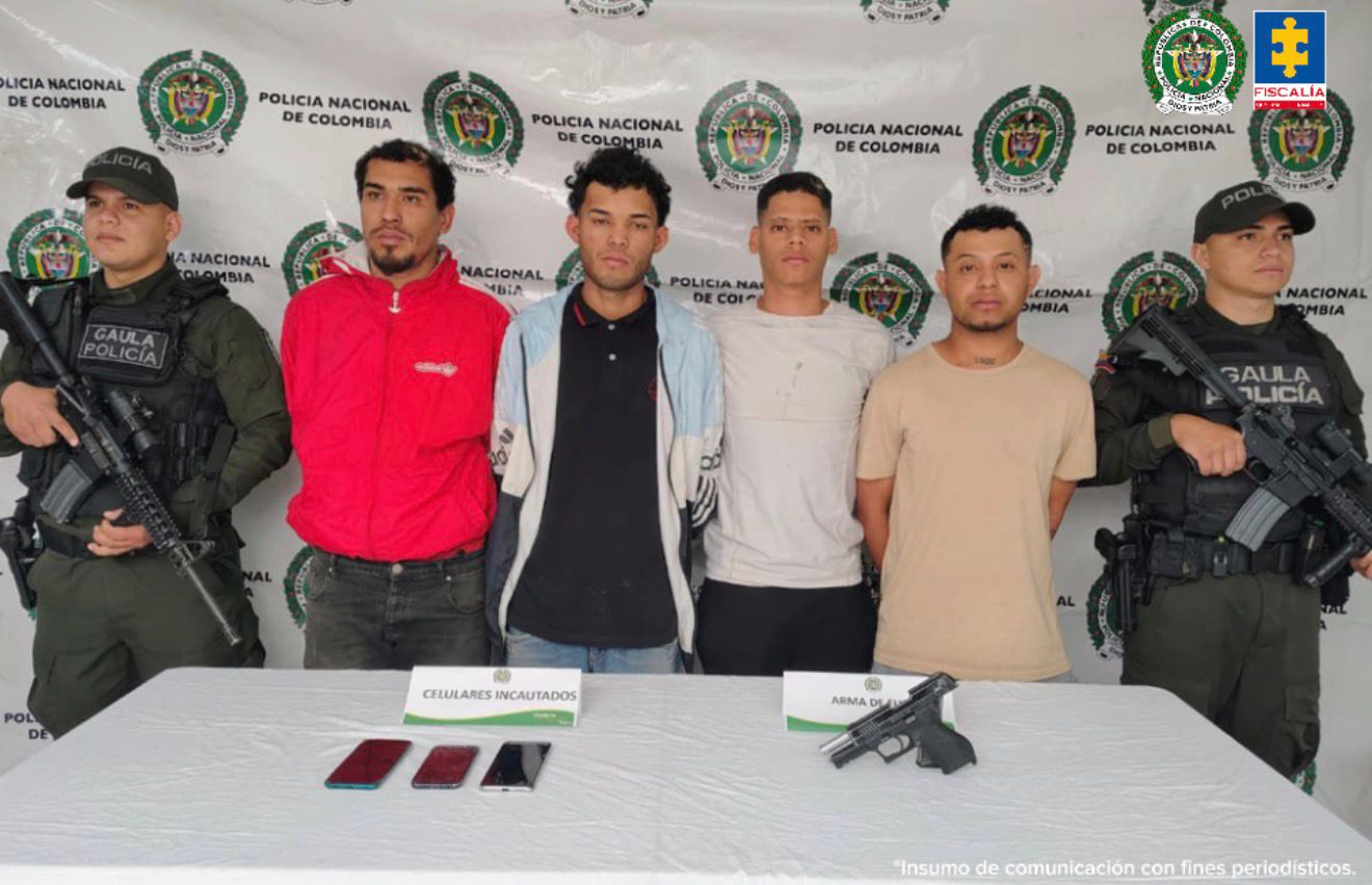 A la cárcel los responsables del secuestro extorsivo de un conductor de plataforma de transporte en Bosa Cuatro hombre capturados con dos policías